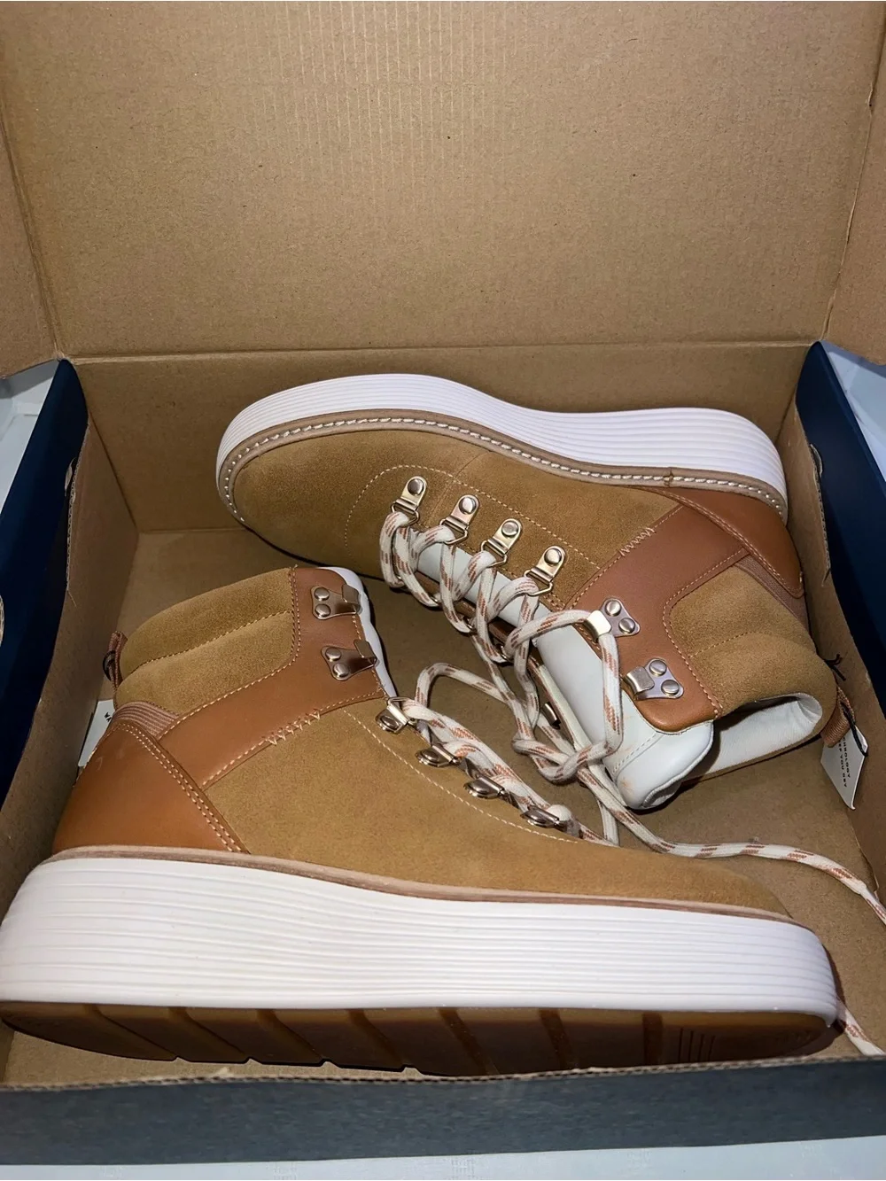 🥾🥾🥾Cole Haan Womens OG Max Platform Hiker Waterproof Boots  SZ 6B
